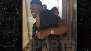 Browns Rookie Corey Coleman -- Happy Birthday, Mom ... Here's A BRAND NEW HOUSE!! (VIDEO)