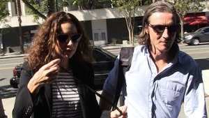 Minnie Driver's Neighbor War -- Would Be a Great Movie ... 'The Bitch & the Gentleman' (PHOTO + VIDEO)