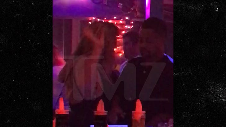 Cuba Gooding Jr S Girlfriend Flips Out On Him In Florida Bar