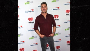 Ex-'Bachelor' Chris Soules Surfaces in Hollywood, 1st Time Since Crash
