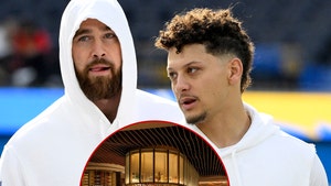 travis kelce patrick mahomes 1587