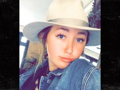 0911-noah-cyrus-main-INSTAGRAM-01