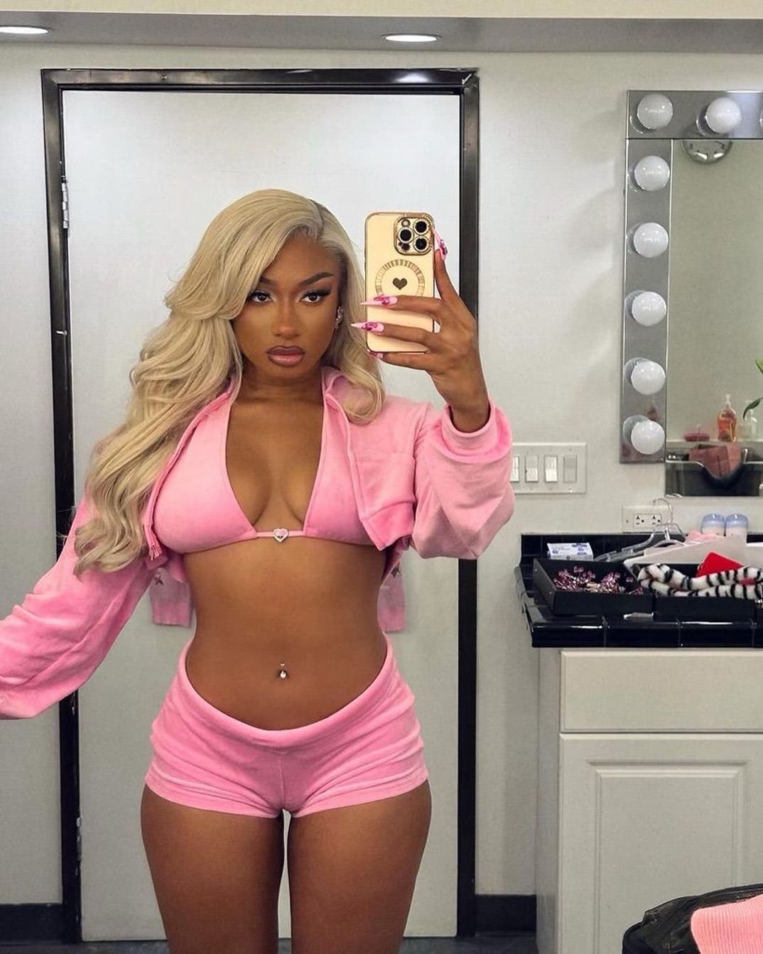 1215 Megan Thee Stallion Hot Shots 0