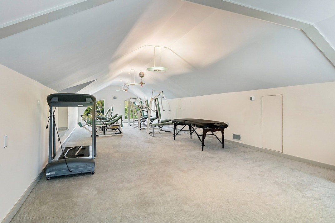 Richard Simmons Home Sale 31