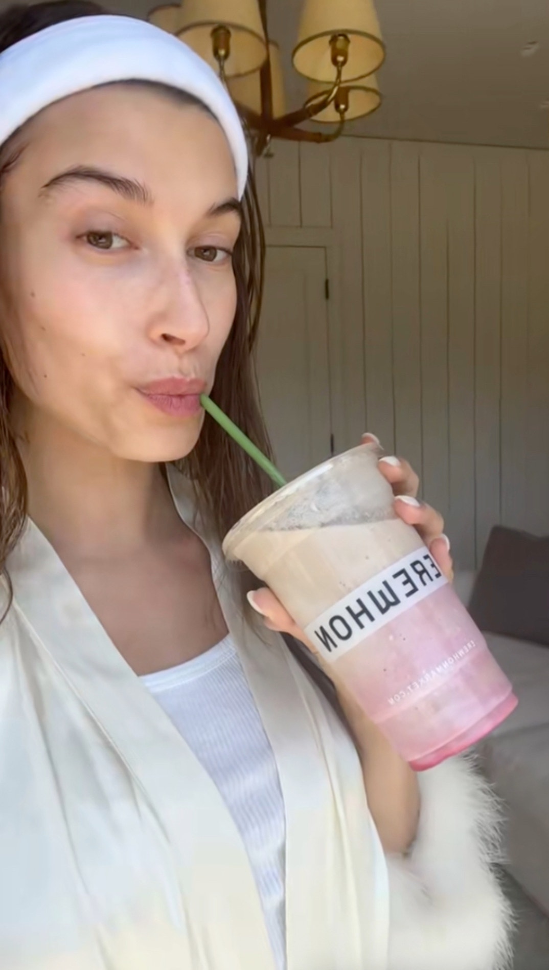 Hailey Bieber