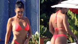 Kourtney Kardashian Looks Hot in Bikini on Vacation in Mexico
