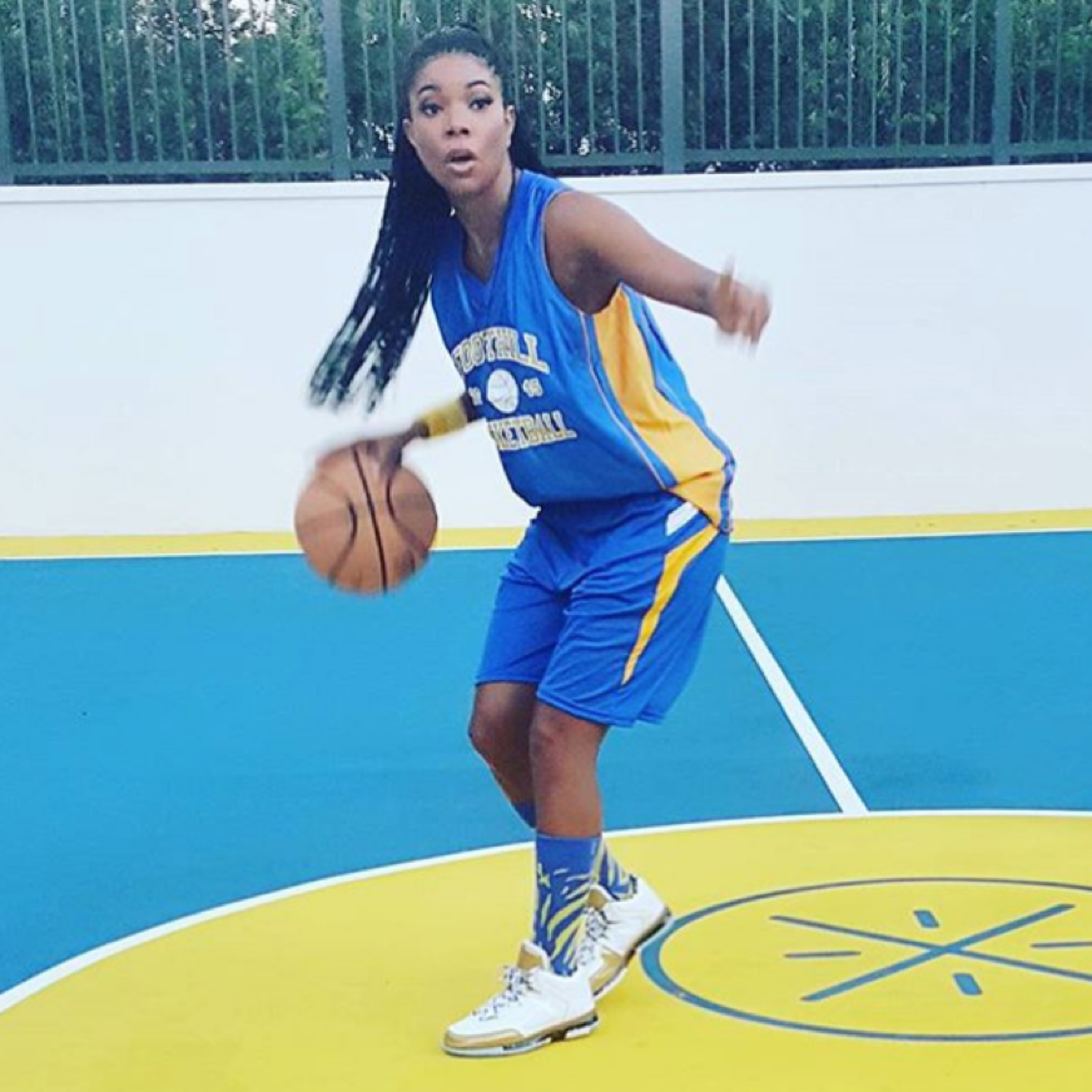Celebs Playing Basketball -- Getcha Head In The Game!