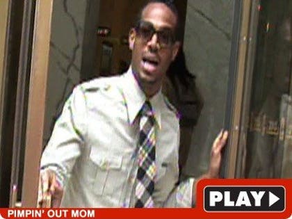 0518_wayans_tmz_video-1