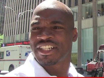 0926-adrian-peterson-tmz-01