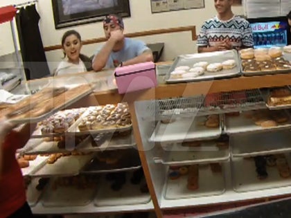 070615_ariana_grande_fatshame_primary