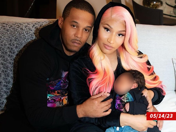 kenneth petty nicki minaj pengganti