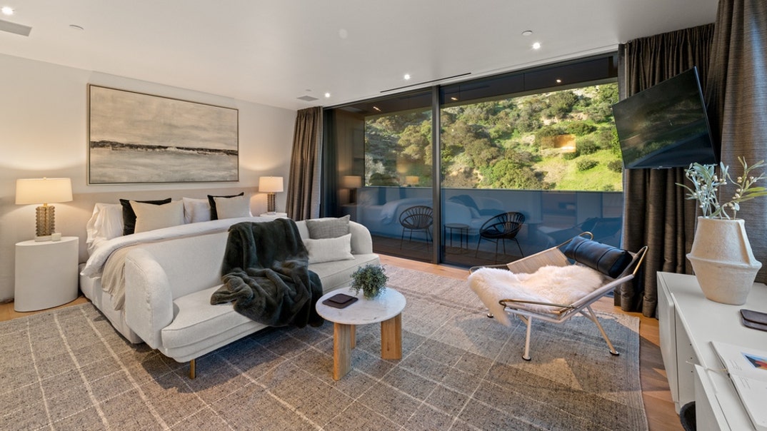 Gene Simmons Beverly Hills Home Interior Photos 19