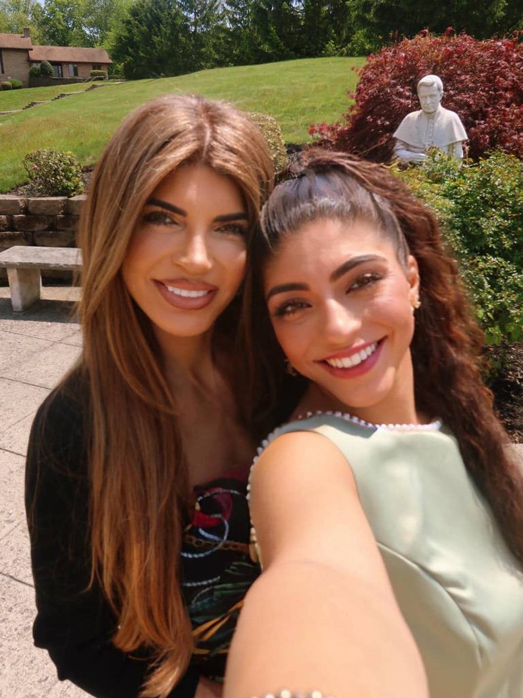 Teresa And Milania Giudice Together 8