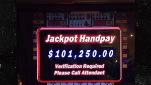 Floyd Mayweather Hits $100,000 Jackpot In Video Poker