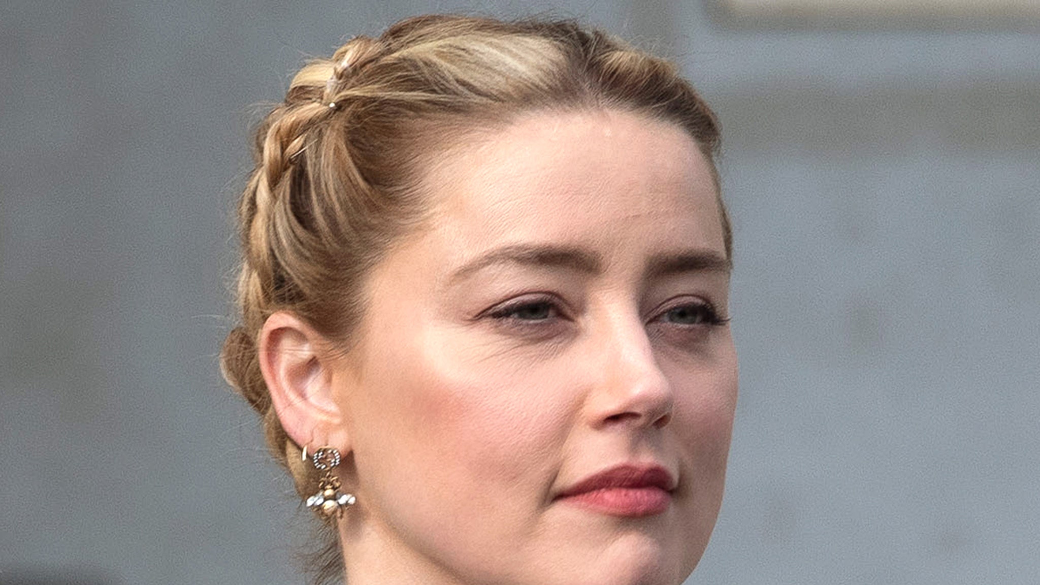 Amber Heard contrata nuevo equipo legal para apelación de Depp, descarta a Elaine Brethoft