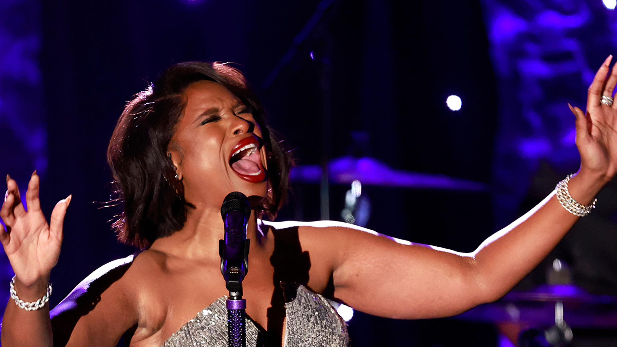 Jennifer Hudson Honors Whitney Houston at Grammy party with 'Greatest Love of All' thumbnail