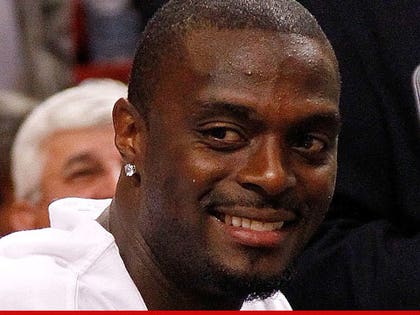 1105_ipad_plaxico_burress_02