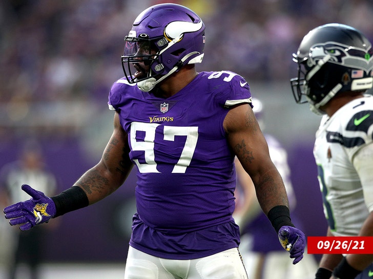 Everson Griffen é 3 em 3