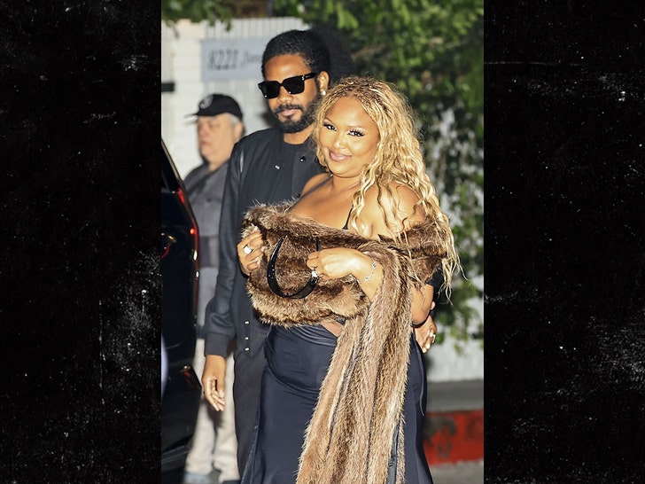 lizzo and boyfriend myke wright backgrid 1