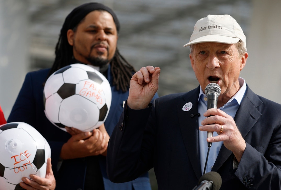 Tom Steyer Campaigning 4