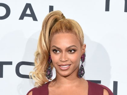 beyonce_boobs_tidal_x_photos_17
