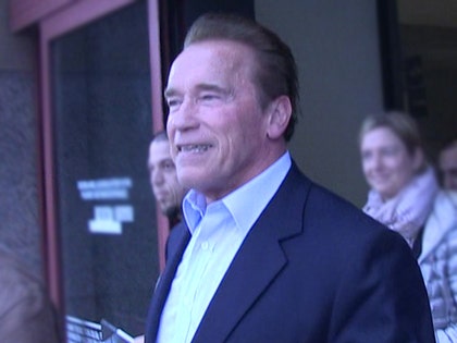 1010-arnold-schwarzenegger-tmz-01
