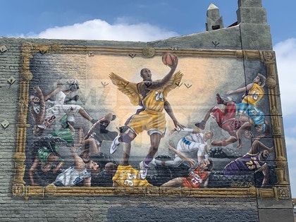 0616-kobe-bryant-mural-tmzsports