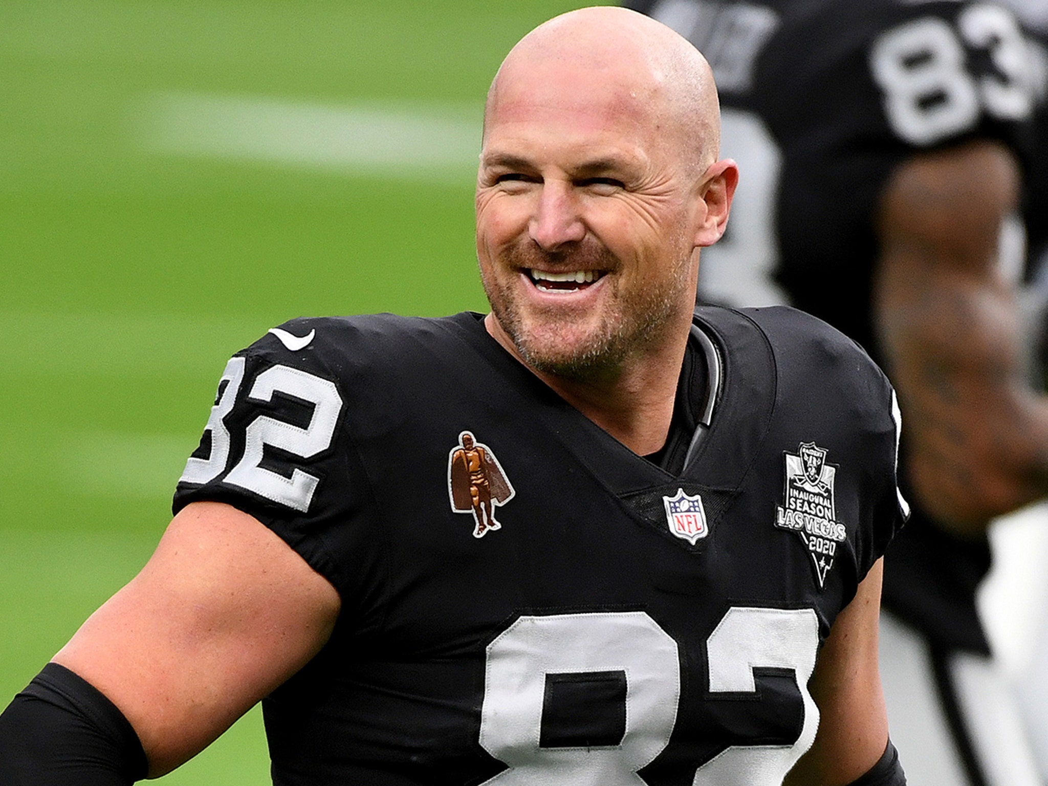 Ex Cowboys, Raiders tight end Jason Witten will officially retire 