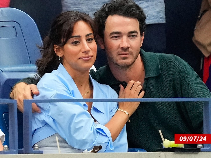 Daniel Jonas Kevin Jonas Getty 2