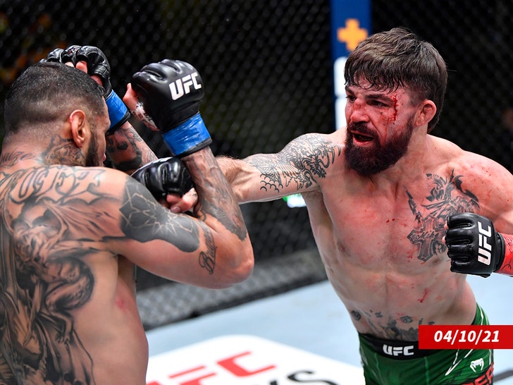 Mike Perry punches Daniel Rodriguez getty