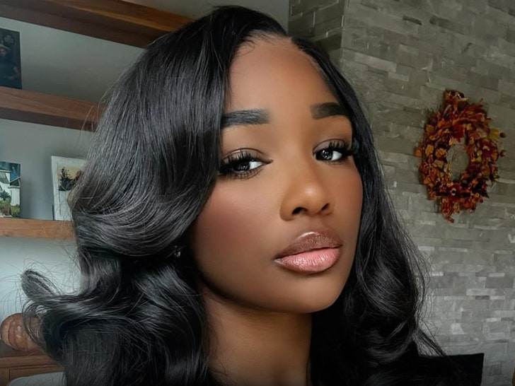 Ashlee-Jenae-main-ig-1