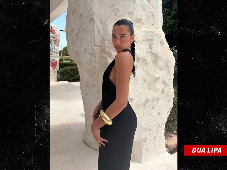 August’s Hottest Celebrity Moments 3
