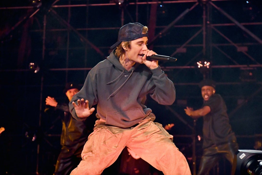 justin-bieber-performance-through-years-photos2