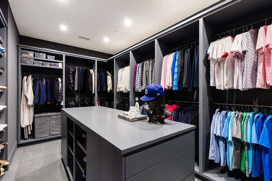 Lori Loughlin & Mossimo Home 40