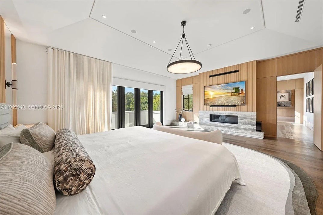 Cameron Diaz Potential Florida Home 11