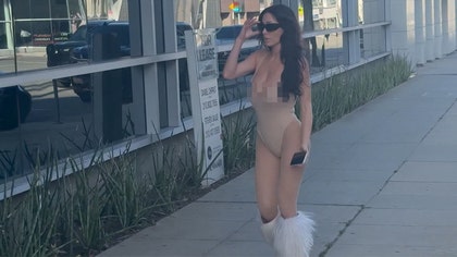 061725_bianca_censori_kal_v2