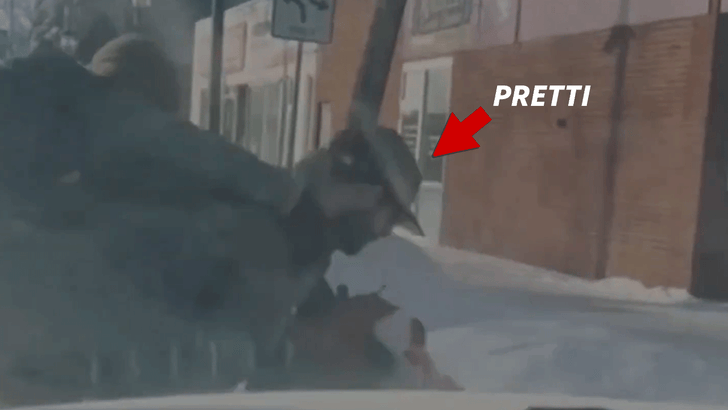 012526_Alex_Preeti_Shooting_Dash_Angle_Ontem