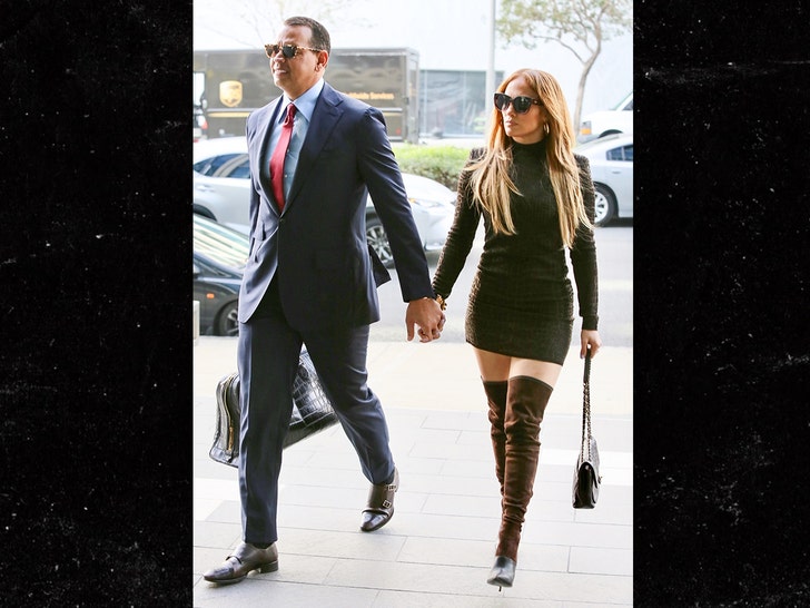 0218-jlo-arod-beverlyhills-backgrid-1