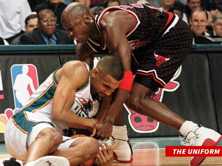 Michael Jordan of the Chicago Bulls celebrates winning the NBA News  Photo - Getty Images
