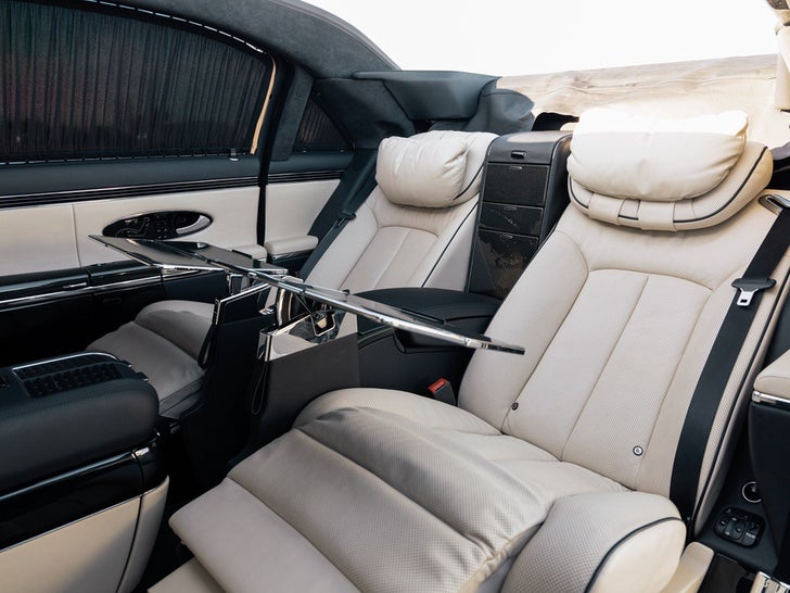 Inside The 2009 Maybach 62S Landaulet