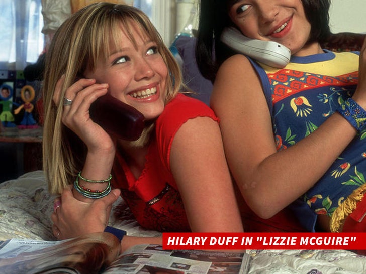 011724 hilary duff in lizzie mcguire_alamy
