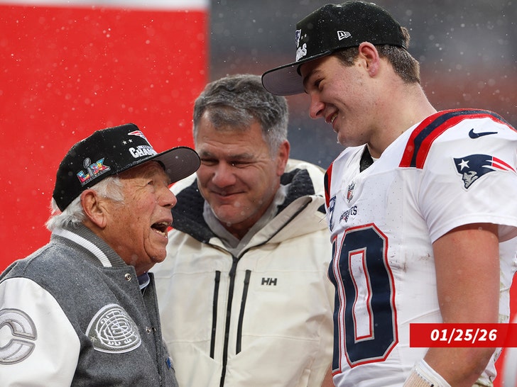 Drake-Maye-robert-kraft-sub-getty-1