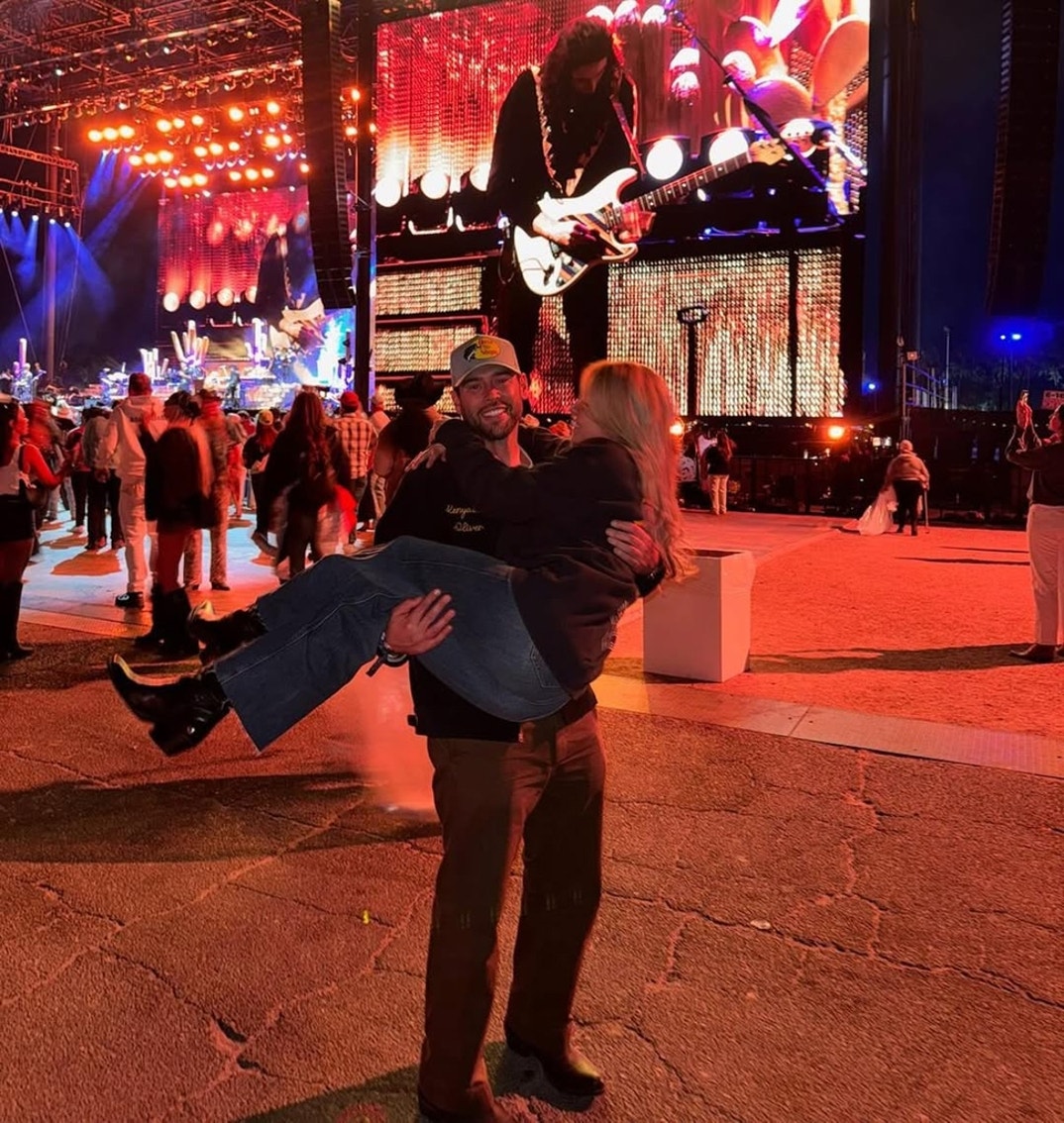 Sydney Sweeney Scooter Braun Stagecoach 2