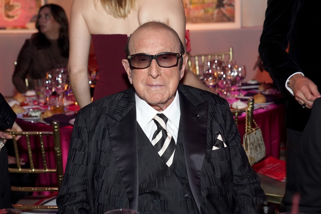 Remembering Clive Davis 5