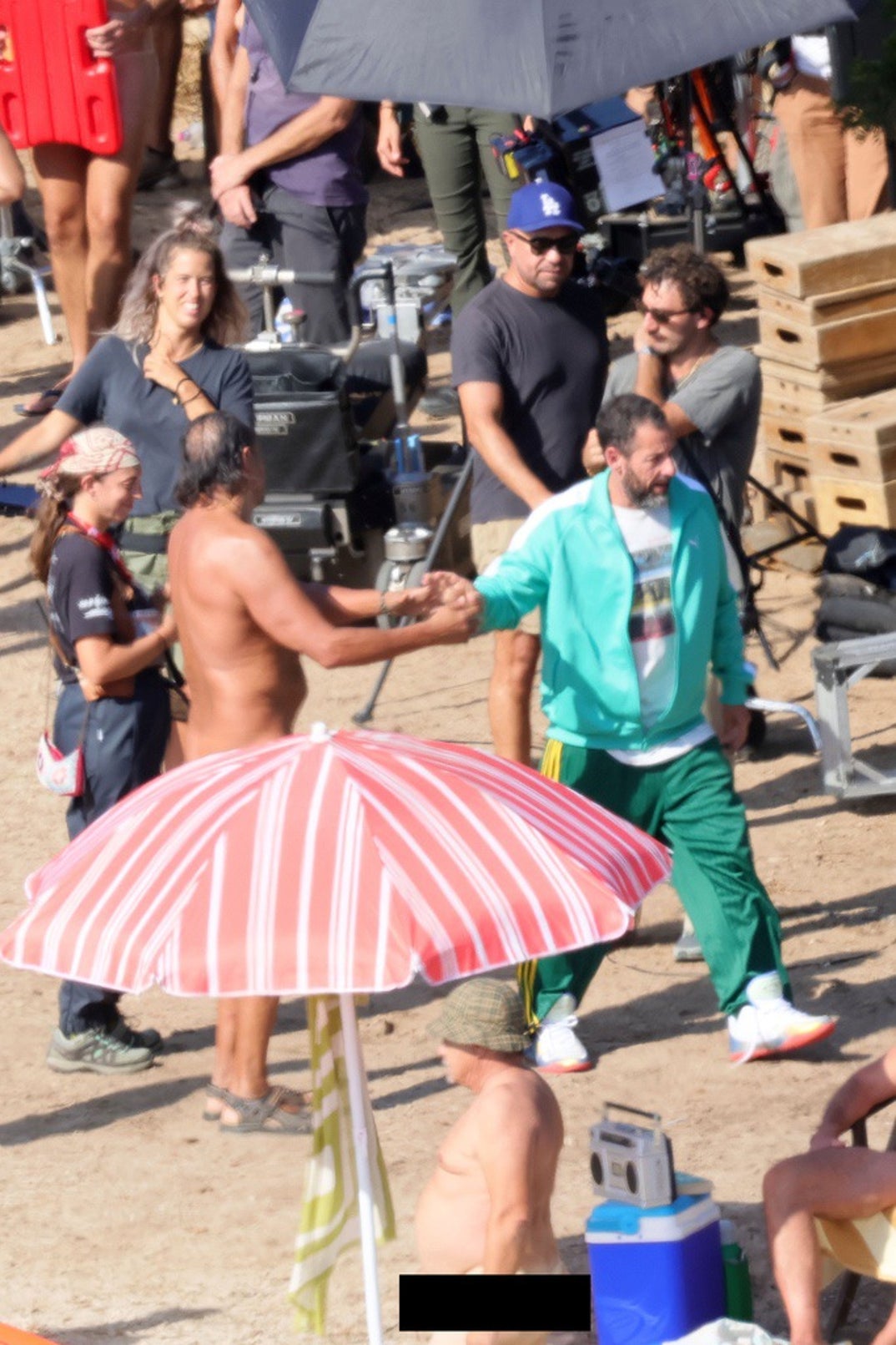 Adam-Sandler-Grown-Ups-3 6