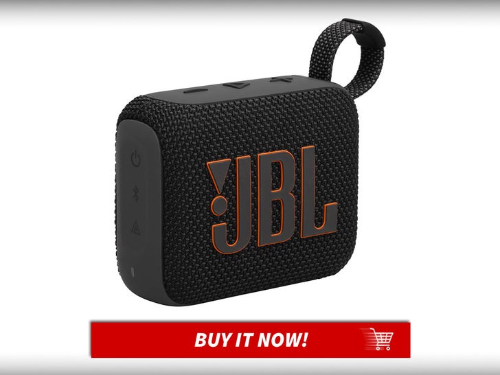 JBL-Go-4-Lala-Kent-Fall-Essentials-MAIN