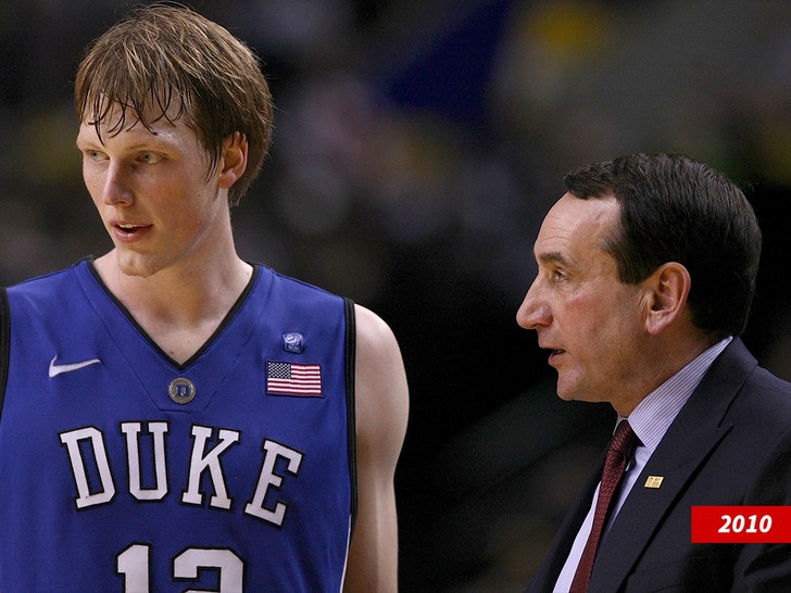 Mike Krzyzewski Kyle Singler getty 2
