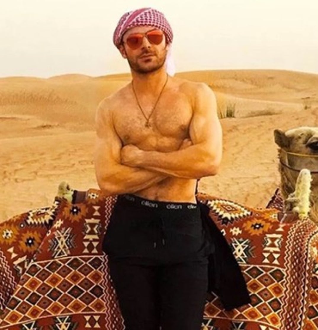 0417_zac_efron_hot_12