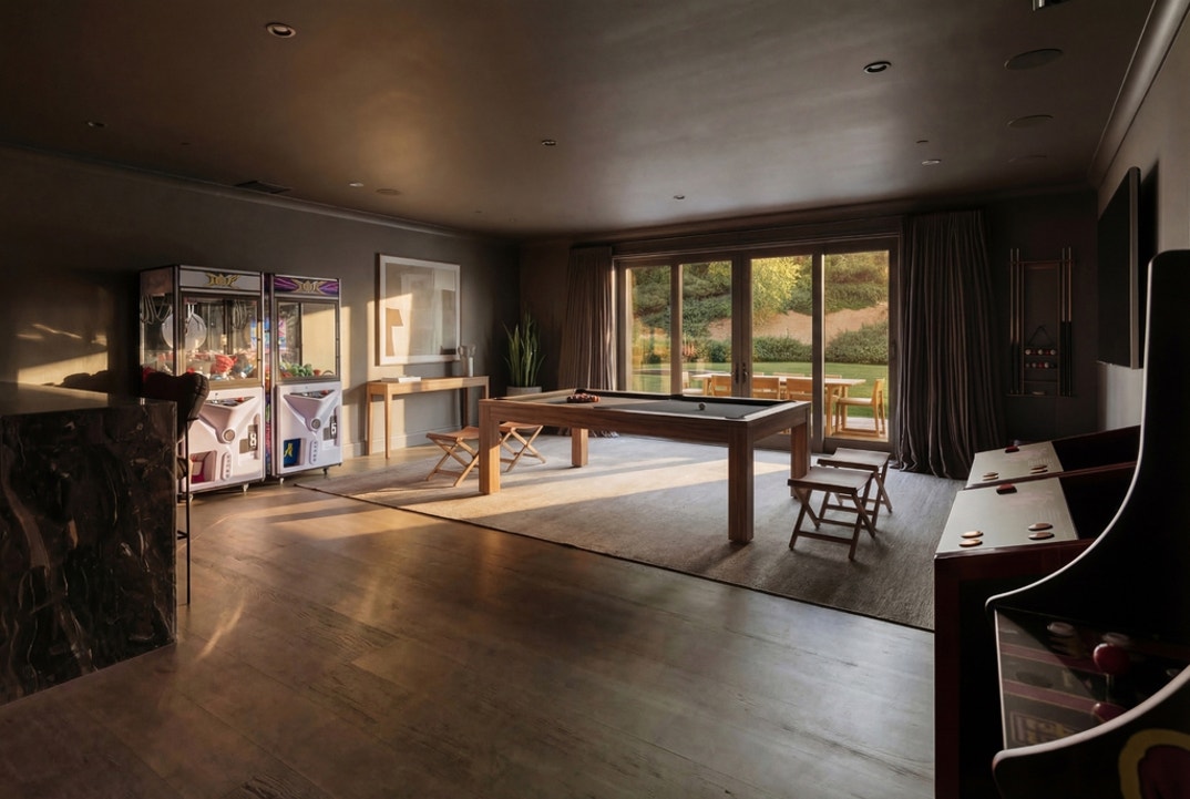Kylie Jenner Hidden Hills Home For Sale 17
