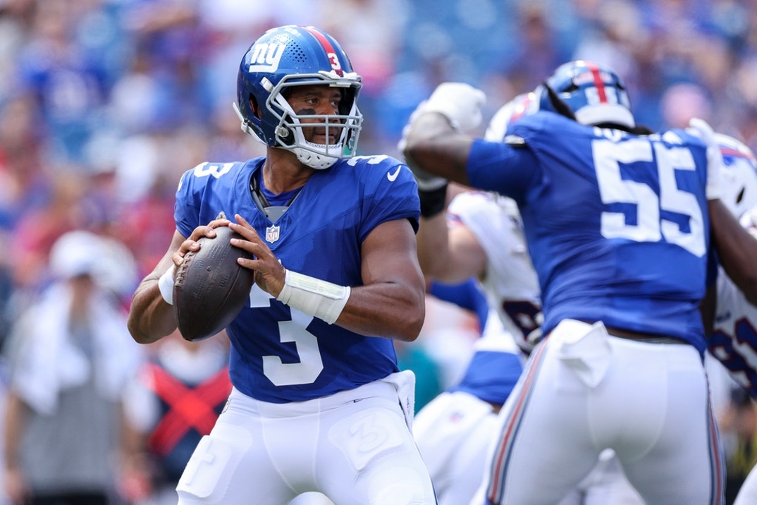 Russell Wilson On The Field 5